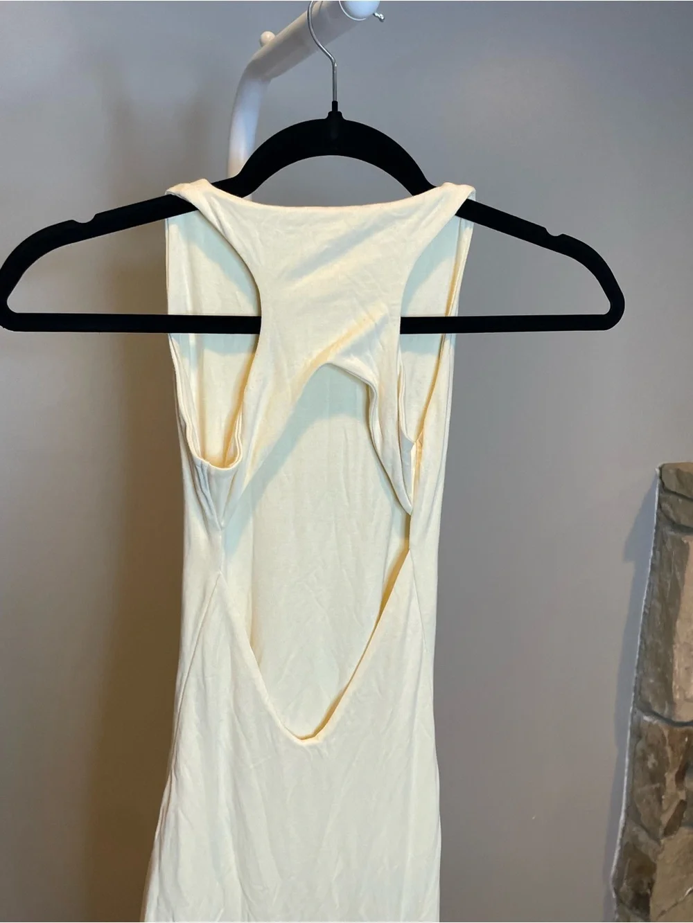 Oh Polly Sleeveless Long Cream Maxi Dress w Back Cutout - Size 0